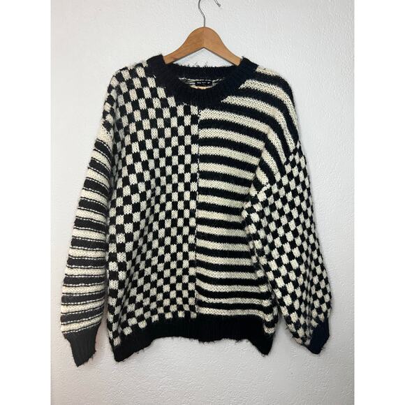 Blu Pepper Delaney Checkered Knit Sweater Round Crew Neckline - Picture 1 of 6